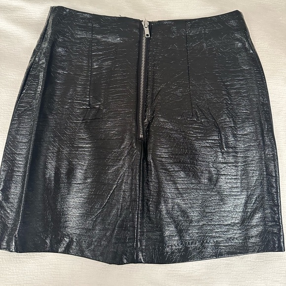 Divided Dresses & Skirts - H&M faux patent leather mini skirt with front zipper detail